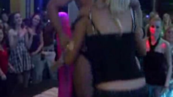 برخی از جشن های عیاشی وحشیانه BDSM در حالت هاردکور با کلوئه گیلاس سکس مقعدی عربی حریص